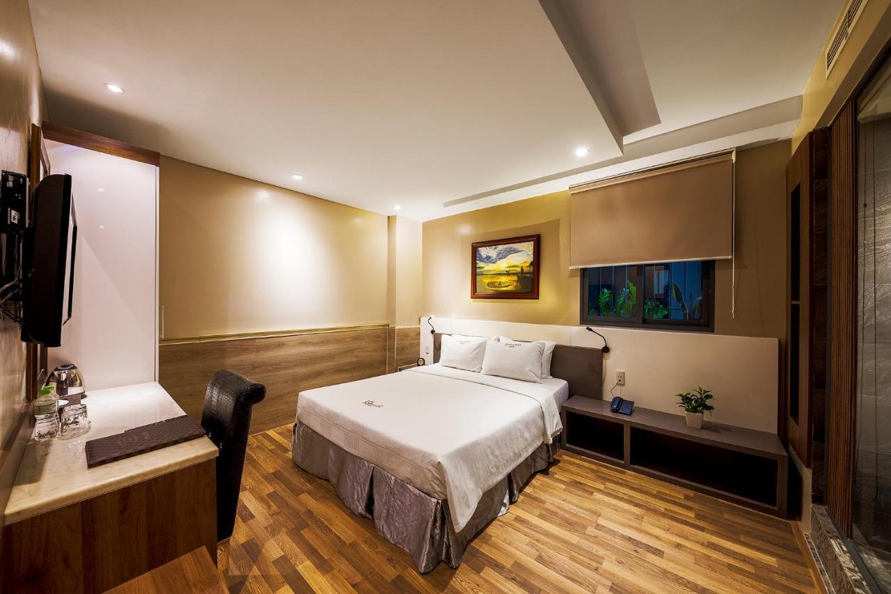 Sunflower Luxury Hotel Ho-Chi-Minh-Stadt Exterior foto