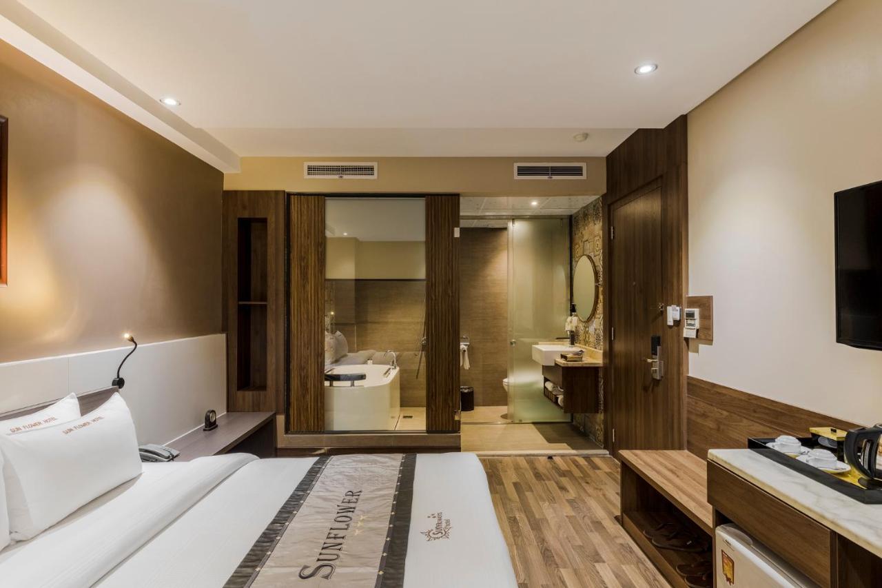 Sunflower Luxury Hotel Ho-Chi-Minh-Stadt Exterior foto