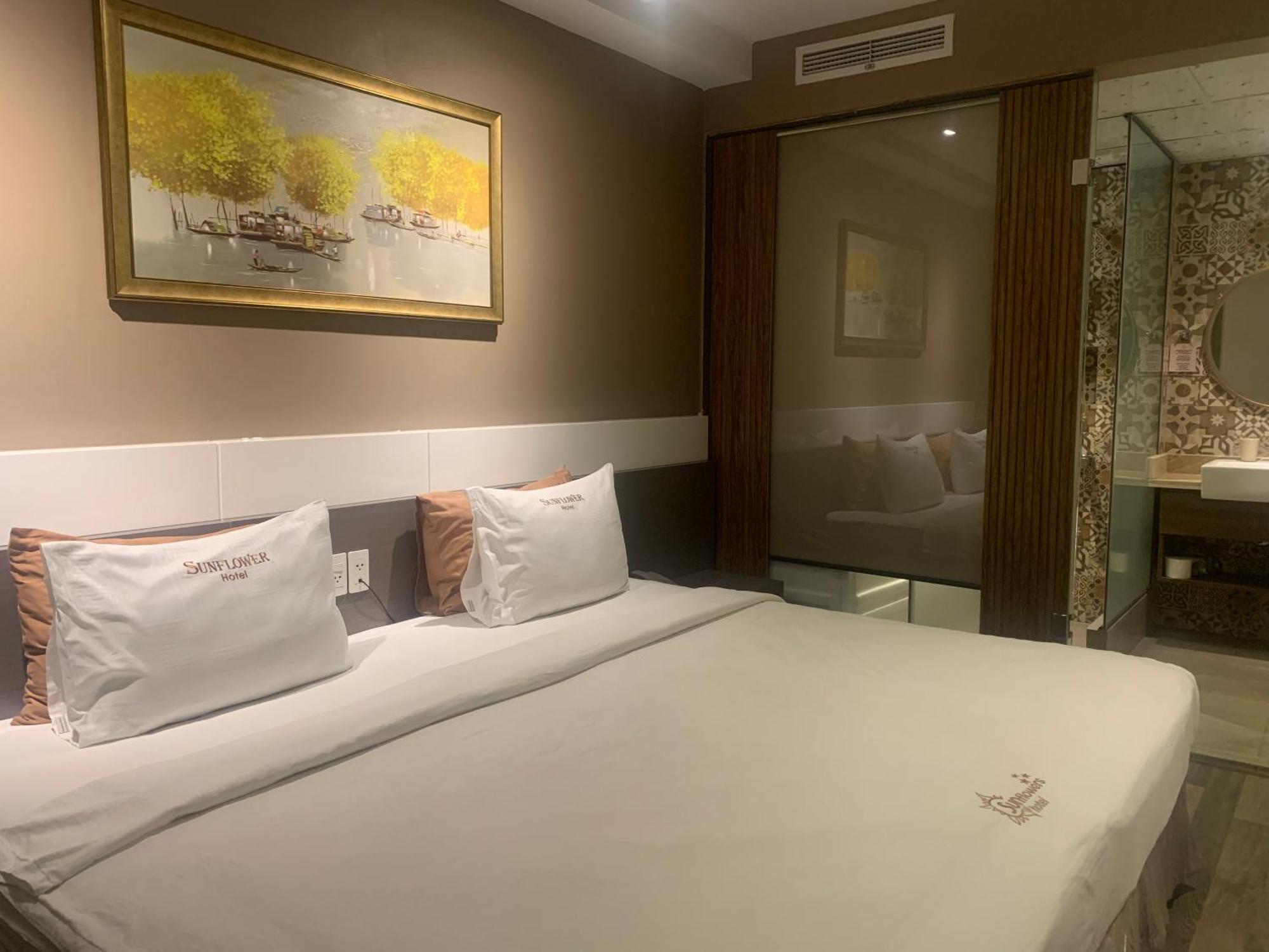 Sunflower Luxury Hotel Ho-Chi-Minh-Stadt Exterior foto